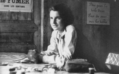  Rosalind Franklin in Paris